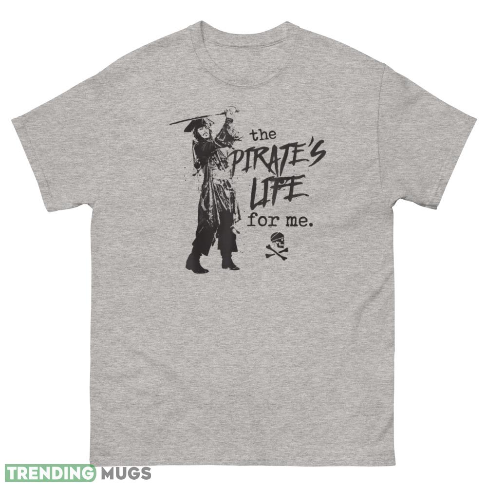 Disney Pirates of the Caribbean Graphic T Shirt - 500 Men’s Classic Tee Gildan Disney Pirates of the Caribbean Graphic T Shirt - 500 Men’s Classic Tee Gildan