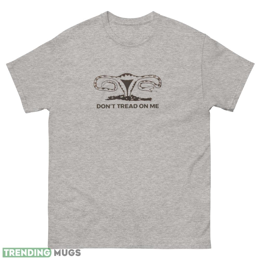 Don't tread on me uterus Essential T Shirt - 500 Men’s Classic Tee Gildan Don't tread on me uterus Essential T Shirt - 500 Men’s Classic Tee Gildan