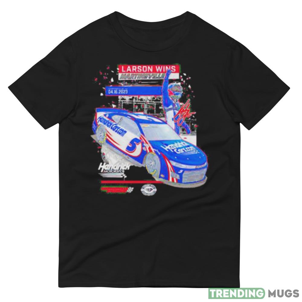 Kyle Larson 2023 Martinsville Speedway Race Winner signature Design T Shirt Dark Shirt Kyle Larson 2023 Martinsville Speedway Race Winner signature Design T Shirt Dark Shirt