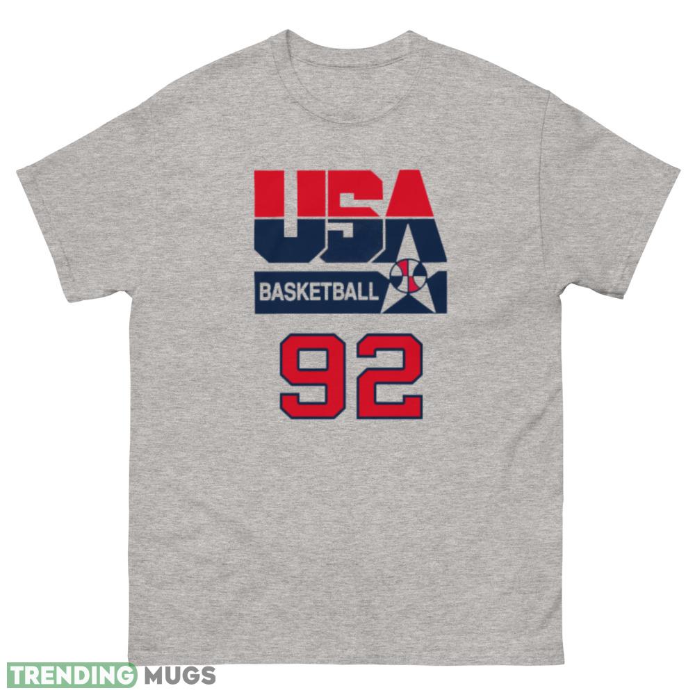 USA DREAMTEAM 92 basketball T shirt - 500 Men’s Classic Tee Gildan USA DREAMTEAM 92 basketball T shirt - 500 Men’s Classic Tee Gildan