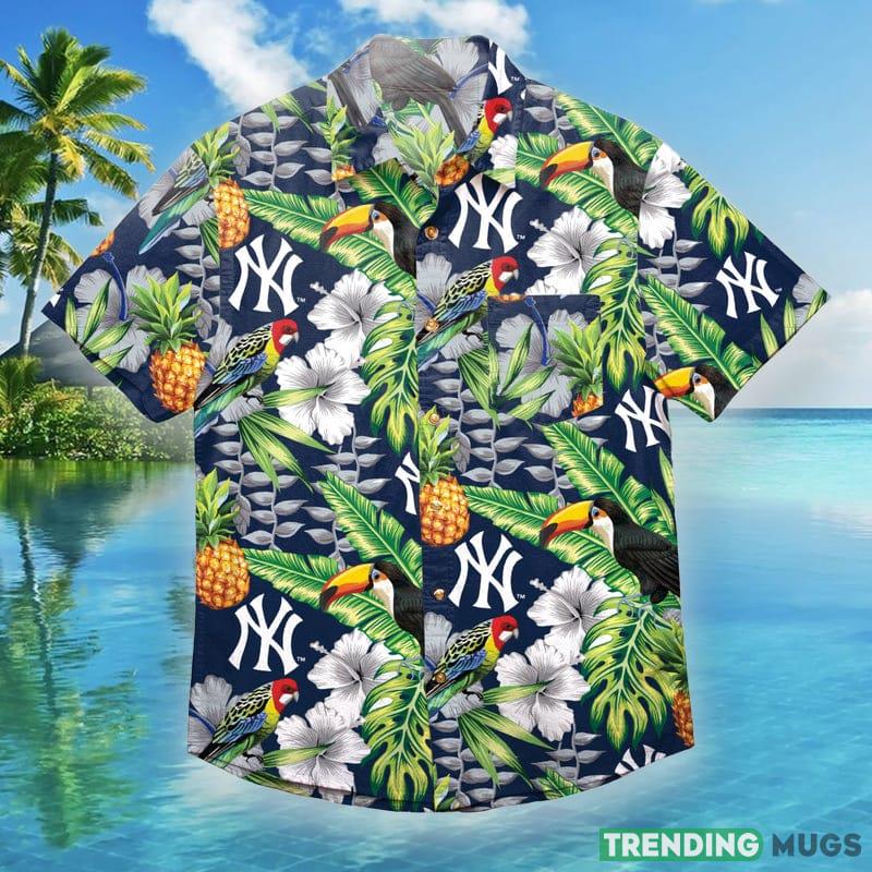 New York Yankees MLB Mens Floral Hawaiian Shirt - New York Yankees MLB Mens Floral Button Up Shirt_1 New York Yankees MLB Mens Floral Hawaiian Shirt - New York Yankees MLB Mens Floral Button Up Shirt_1