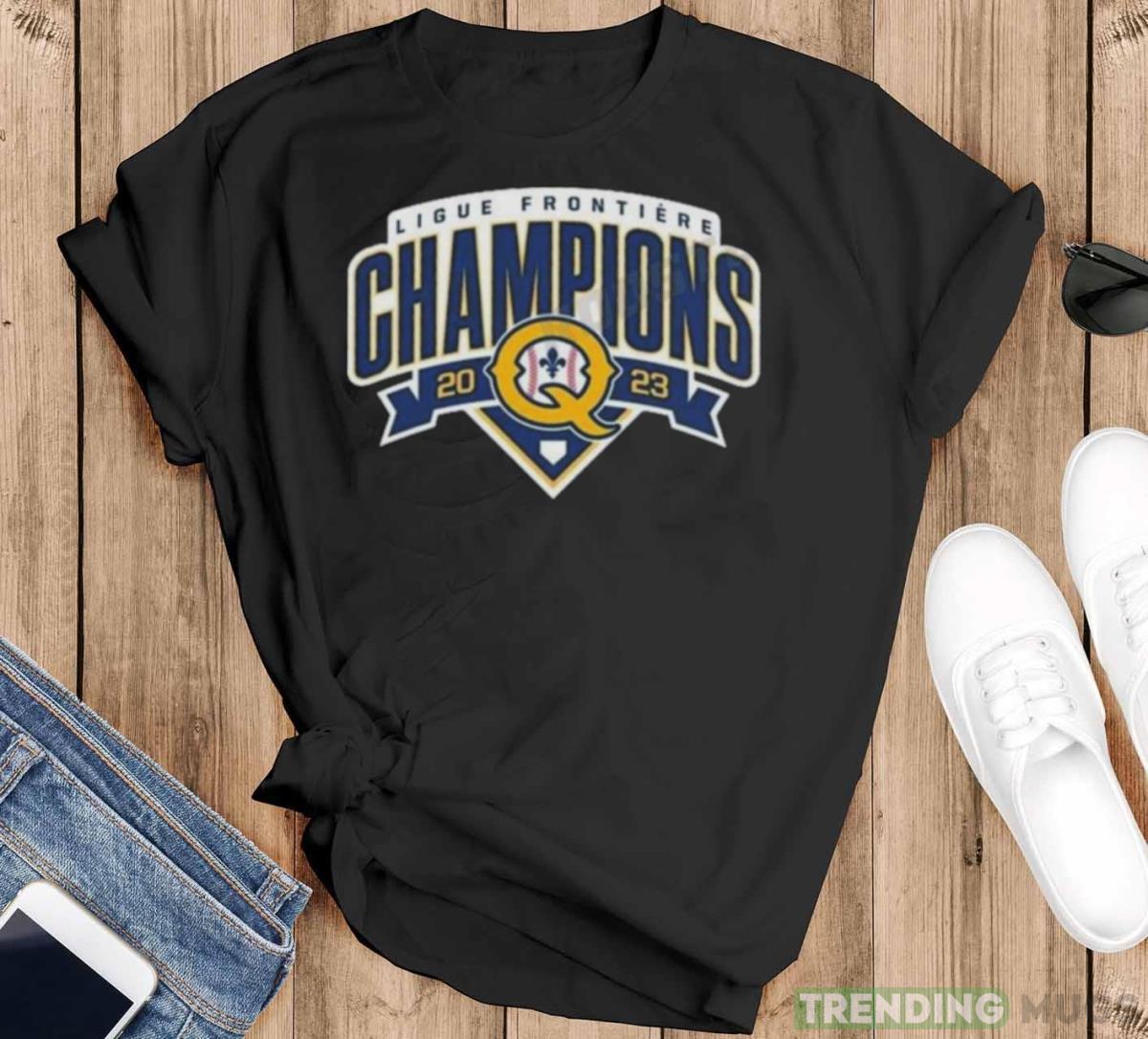 Quebec Capitales Champions De La Ligue Frontiere 2023 Logo T shirt - Black T-Shirt Quebec Capitales Champions De La Ligue Frontiere 2023 Logo T shirt - Black T-Shirt