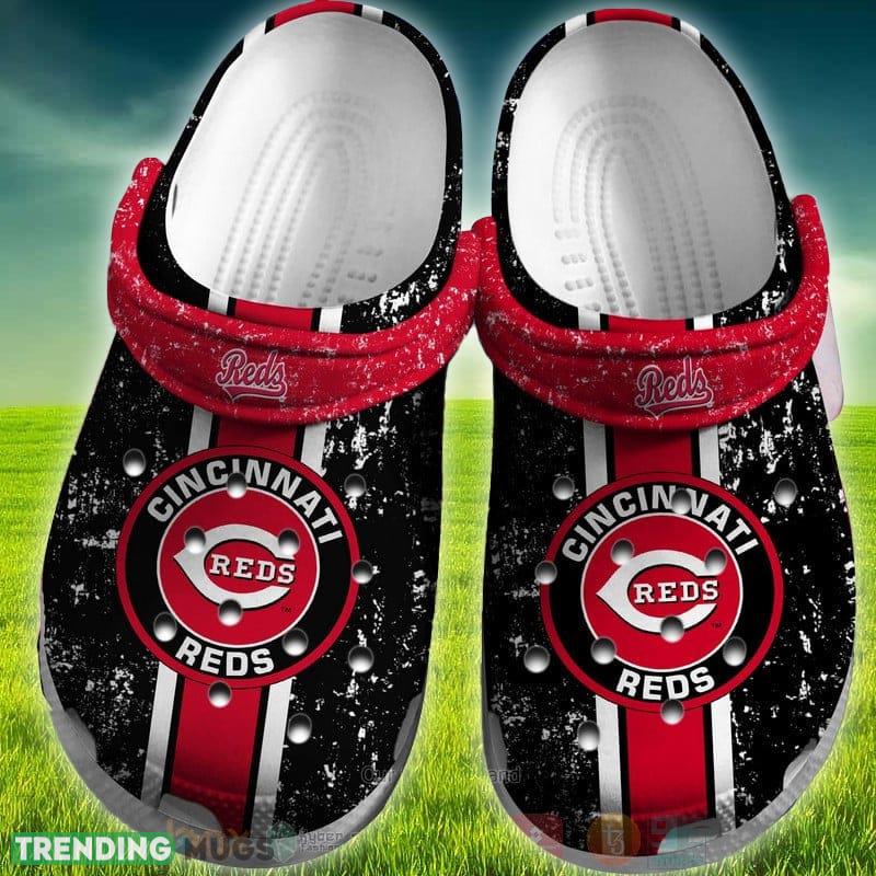 Cincinnati Reds Big Logo design Clogs Shoes For Men And Women - Cincinnati Reds Big Logo design Clogs Shoes For Men And Women Cincinnati Reds Big Logo design Clogs Shoes For Men And Women - Cincinnati Reds Big Logo design Clogs Shoes For Men And Women