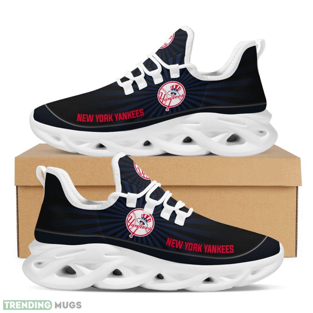 New York Yankees Light Flashes Design Trending Max Soul Clunky Sneaker Shoes - New York Yankees Light Flashes Design Trending Max Soul Clunky Sneaker Shoes Major League Baseball Team Fans_1 New York Yankees Light Flashes Design Trending Max Soul Clunky Sneaker Shoes - New York Yankees Light Flashes Design Trending Max Soul Clunky Sneaker Shoes Major League Baseball Team Fans_1