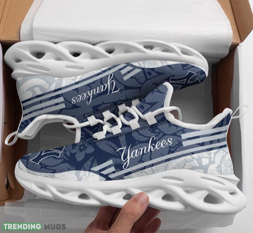 New York Yankees Tropical Flowers Max Soul Shoes Casual Sport Sneakers Fans Gift - New York Yankees Tropical Flowers Max Soul Shoes_1 New York Yankees Tropical Flowers Max Soul Shoes Casual Sport Sneakers Fans Gift - New York Yankees Tropical Flowers Max Soul Shoes_1