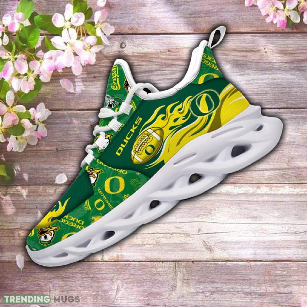 Oregon Ducks Personalized Max Soul Sneakers New Running Shoes For Fans - Oregon Ducks Fan Personalized Max Soul Sneaker_2 Oregon Ducks Personalized Max Soul Sneakers New Running Shoes For Fans - Oregon Ducks Fan Personalized Max Soul Sneaker_2