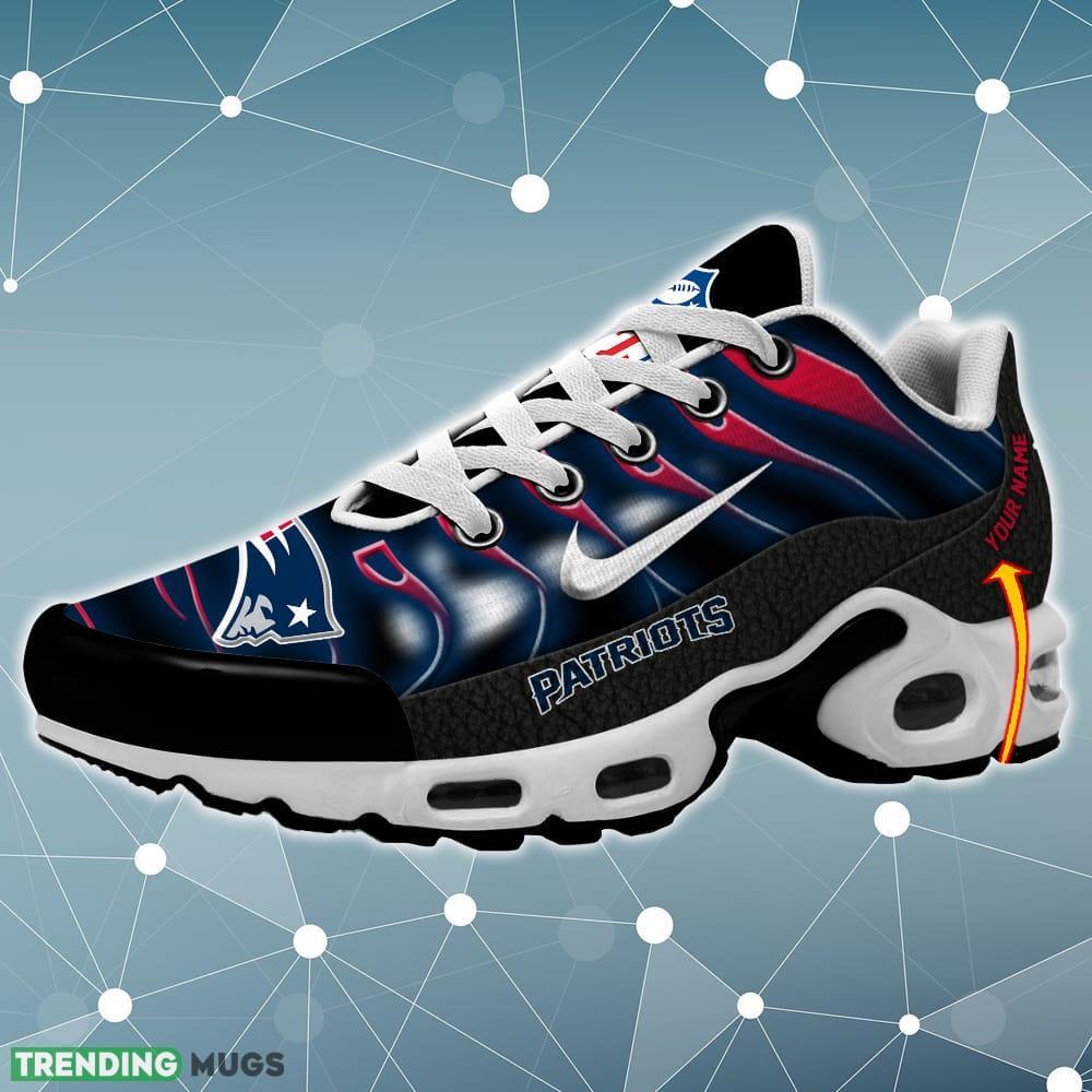New England Patriots NFL Teams Air Cushion Sports Shoes New Trending Gift Sneakers Custom Name - New England Patriots NFL Air Cushion Sports Shoes_1 New England Patriots NFL Teams Air Cushion Sports Shoes New Trending Gift Sneakers Custom Name - New England Patriots NFL Air Cushion Sports Shoes_1